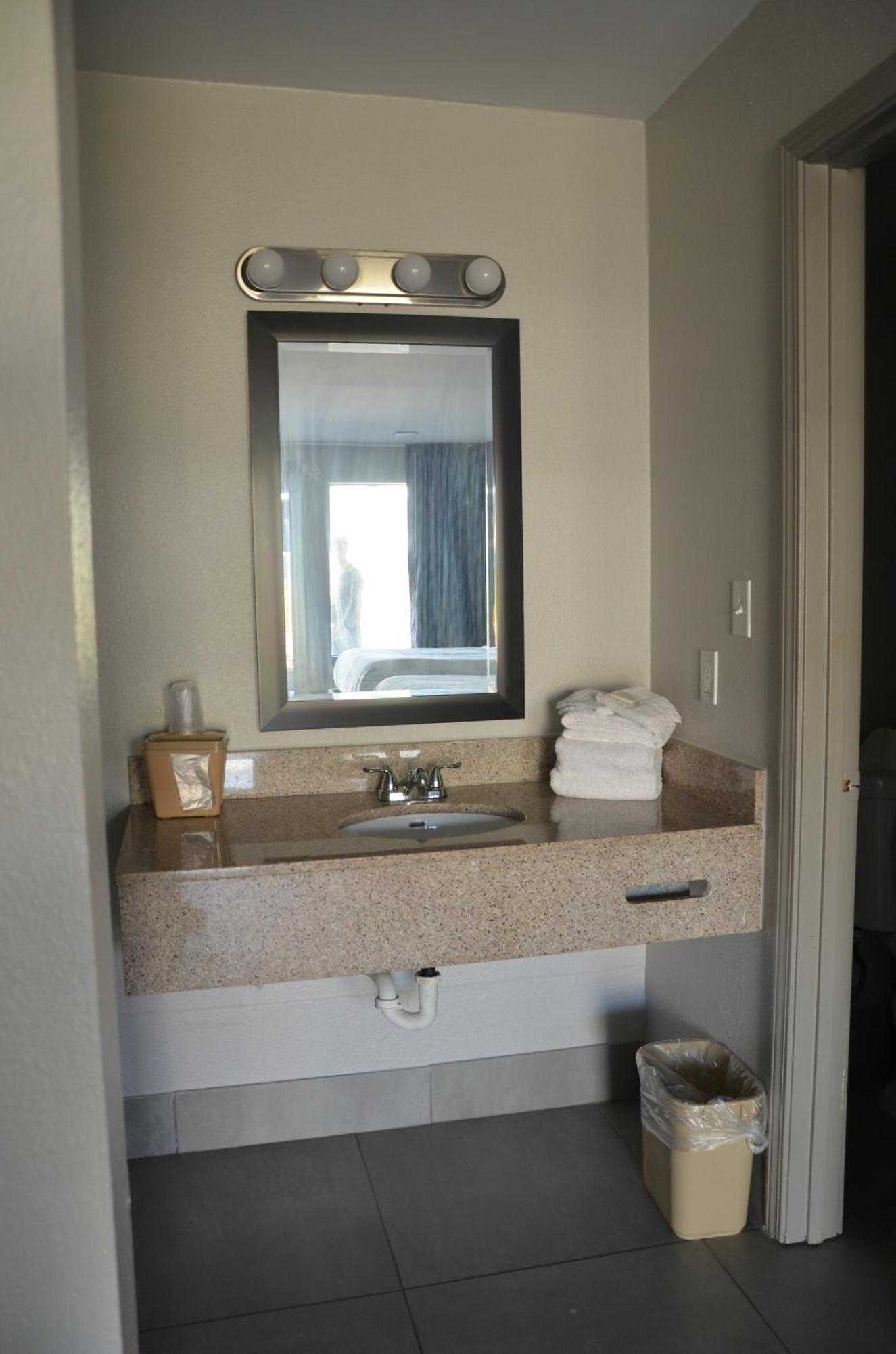 My Home & Suites コビントン エクステリア 写真