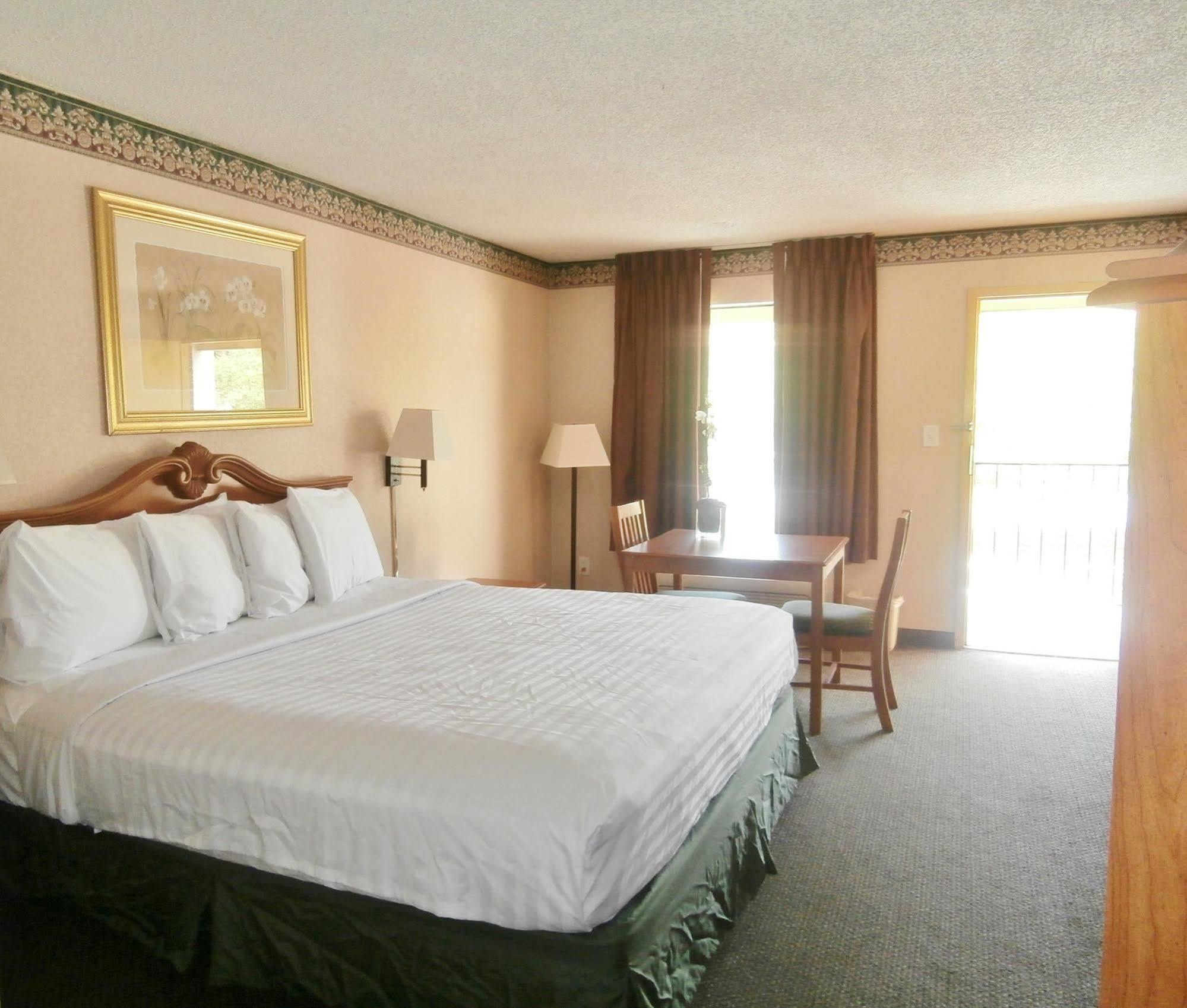 My Home & Suites コビントン エクステリア 写真