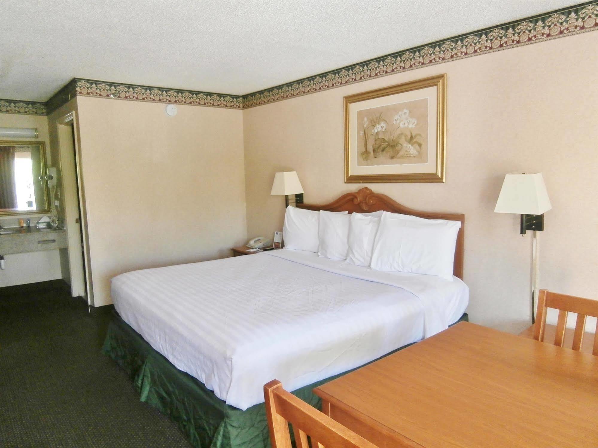 My Home & Suites コビントン エクステリア 写真